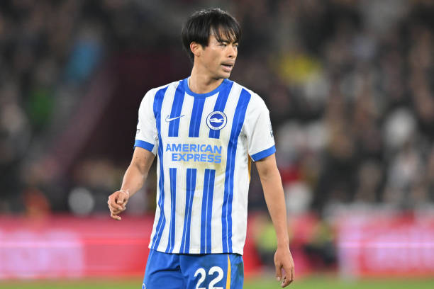 球也借助他 球也借助他