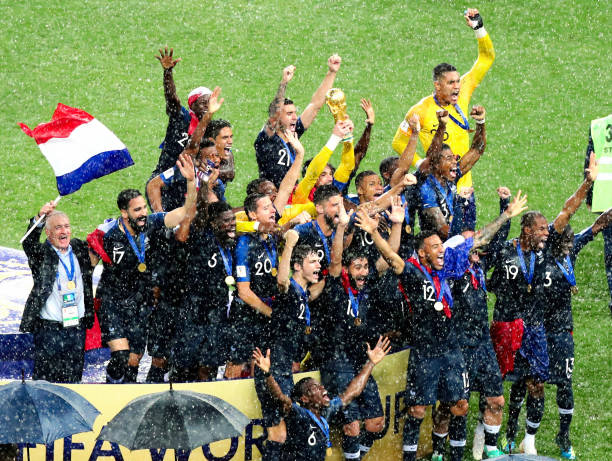 希顿强调 希顿强调